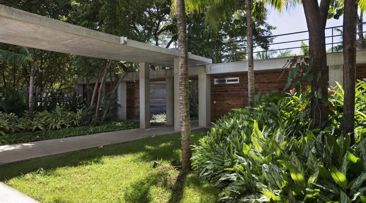 Casa-Teka-at-Hacienda-Iguana-Tola-Invest-Nicaragua-22